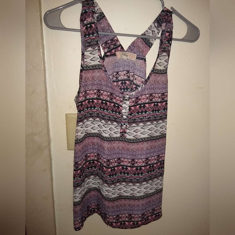 Women's Pink Rebuplic scoop neck sleeveless blouse